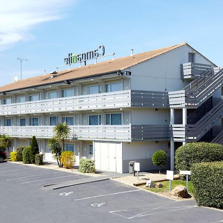 Campanile Nantes ~ Reze Aeroport Otel Dış mekan fotoğraf